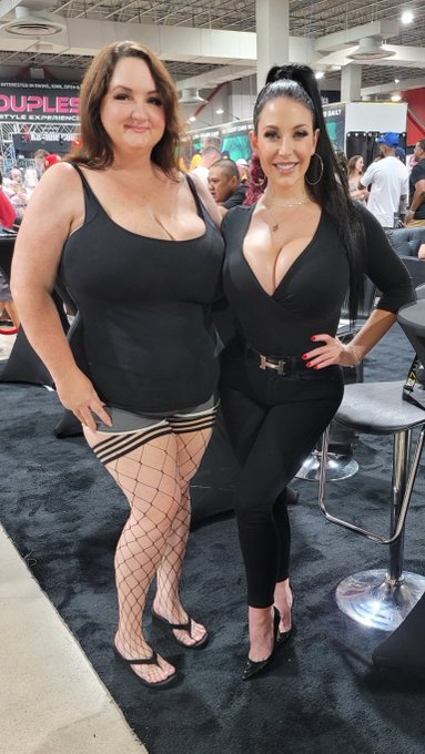 Finally got a pic with this beauty at @exxxotica! So nice meeting you @ANGELAWHITE https://t.co/ypma<a class="tags" target="_blank" title="On Twitter" href="/?out=eyJ0eXAiOiJKV1QiLCJhbGciOiJIUzUxMiJ9.eyJpYXQiOjE3MjQ5NTI4MTgsImlzcyI6InR3cG9ybnN0YXJzLmNvbSIsIm5iZiI6MTcyNDk1MjgxOCwiZXhwIjoxNzU2NDg4ODE4LCJyZWRpcmVjdF91cmwiOiJodHRwczovL3R3aXR0ZXIuY29tL2V4eHhvdGljYSJ9.7g8JLqOeYk_60pkUqJwt_uH812MRLBcxmBL0O85lixIYFQ4XE04_H3KS7MIMlYdThlzrDmH96BEwCiu_xuS8kg">@exxxotica</a><a href="/tag/booty"class="tags"><span>#booty</span></a><a href="/tag/fridayfeeling"class="tags"><span>#fridayfeeling</span></a><a href="/tag/weekendvibes"class="tags"><span>#weekendvibes</span></a>