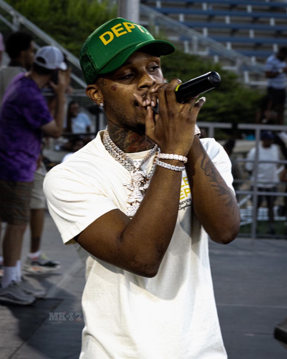Mk47capo's tweet photo. My granny been praying for me. I sleep with that K, when I sleep. 🧃〽️ #444
If It Ain’t MK47Shots, Then It Ain’t Hot 🔥
Toosii 2x 🐐
-JULIVE CONCERT
#mk47shots #47studios #toosii #concert #charlit https://t.co/6CzeaQpA4o