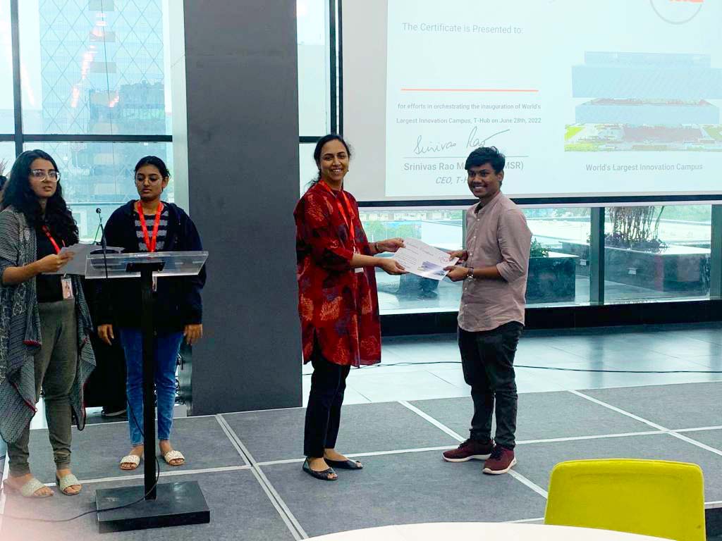 THubHyd's tweet photo. #THub in collaboration with @veri_once presented certificate of appreciation to all the volunteers who supported us in launching the #WorldsLargestInnovationCampus.

#VeriOnce is a digital credentialing platform on #blockchain. 

#DigitalCredentials

#InnovationEcosystem https://t.co/Xt4C5afzrh