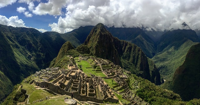 lambonsdeviaxe's tweet photo. Hoxe facemos o Camiño Inca, desde a Cidadela de Cusco ata o #MachuPichu!
Ás 13h, en https://t.co/Yi6Qbhn7wJ
https://t.co/wFLNc4eWaD https://t.co/cvUgViduXA
