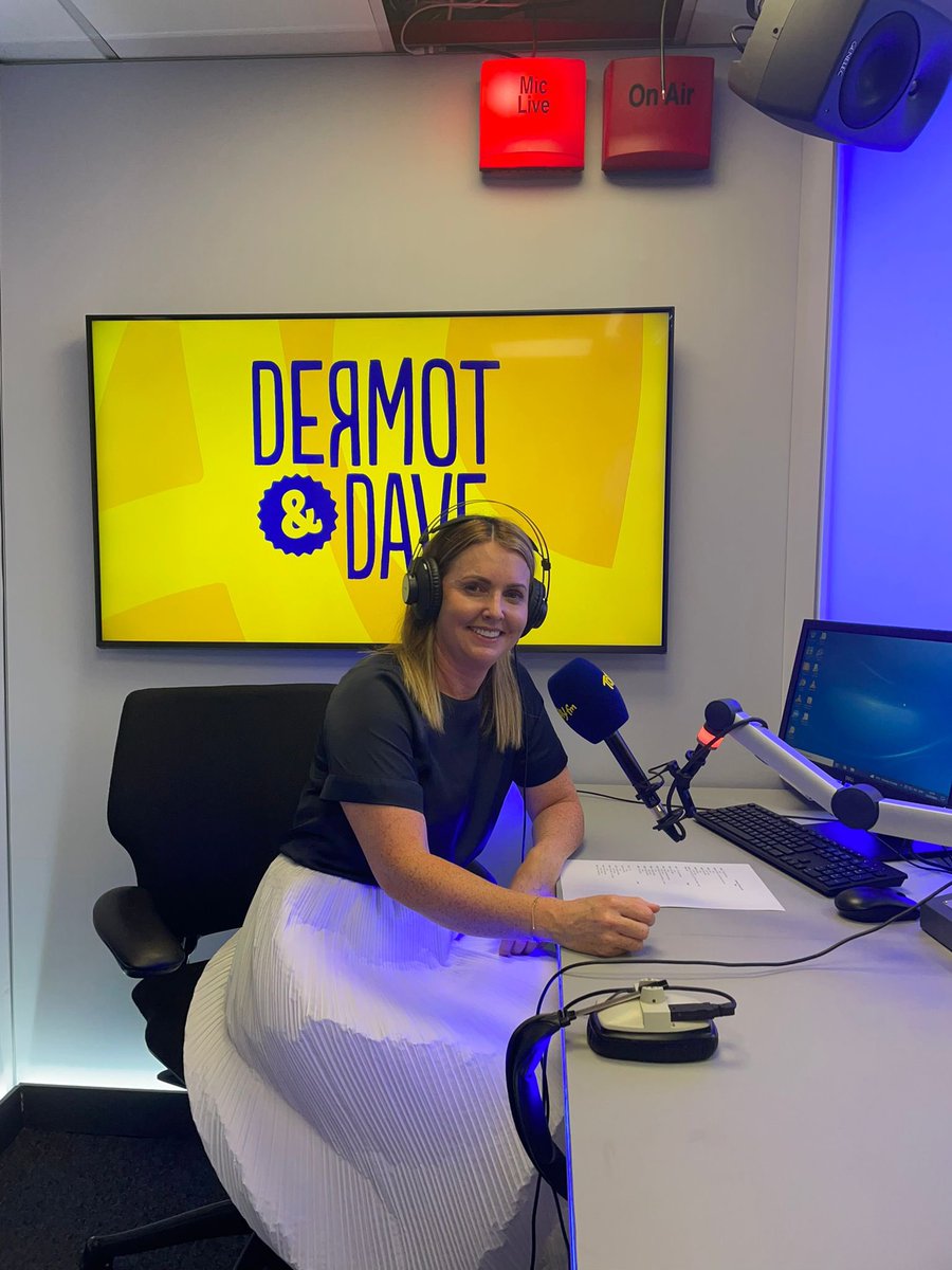 DrJenCollins's tweet photo. Absolutely loved this radio interview this morning with @DaveTodayFM on @TodayFM talking about how your hair colour can effect your dental experience, #turkeyteeth amongst many other things 🦷 @DentalCareIrl https://t.co/4OaAJnDj0W