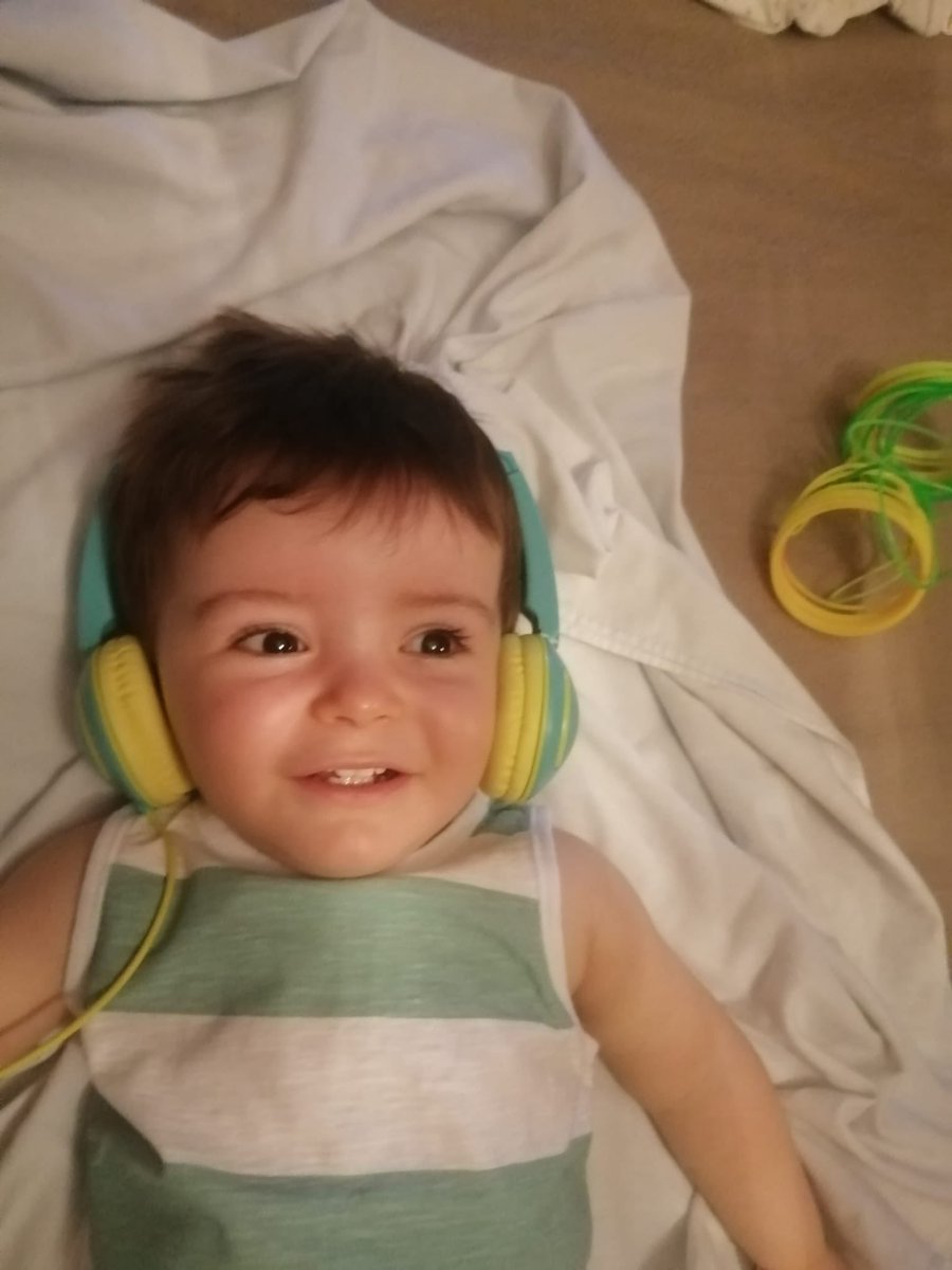 DuVoyeur's tweet photo. Este é o João. O meu sobrinho Joãozinho. E ele precisa da vossa ajuda para fazer a terapia. Infelizmente, pelo SNS não tem evoluído muito. Mas ele é forte e vai conseguir.
Podem ver tudo aqui:
https://t.co/n7F4Pu4fRo https://t.co/w6JAnGPCVR