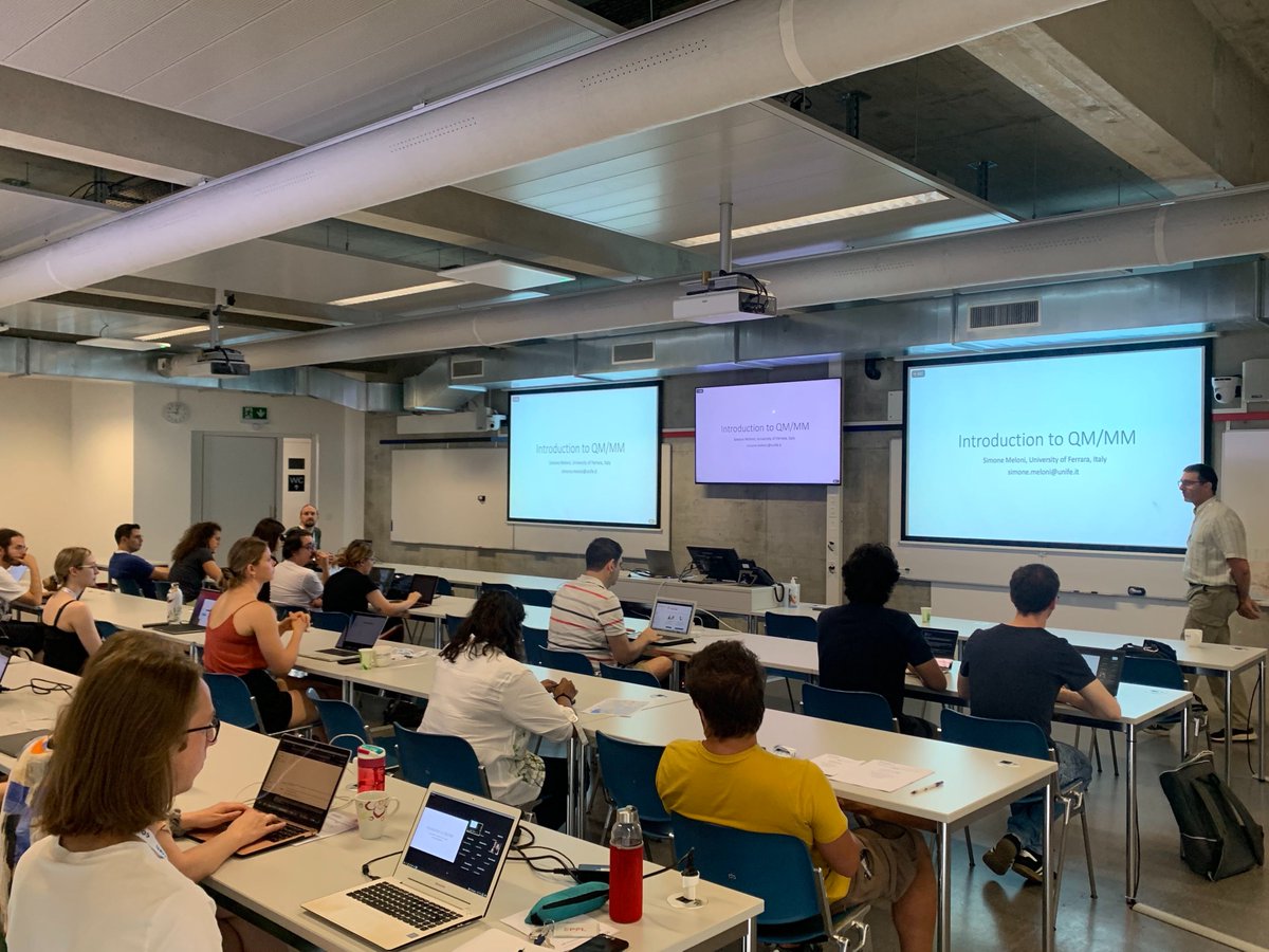 We are half-way through the 1st day of our School "Multiscale Molecular Dynamics with MiMiC" here in CECAM-HQ!
Participants, in a (very) sunny Lausanne ☀️, have just started this afternoon's program with hands-on exercises.