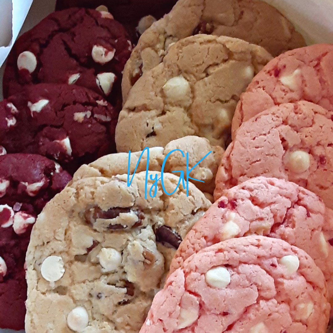 Bussitbih's tweet photo. Treat Box...choose your flavor! #Food #foodie #foodphotography #NyGK⚜💙 https://t.co/gFTCXESW6o