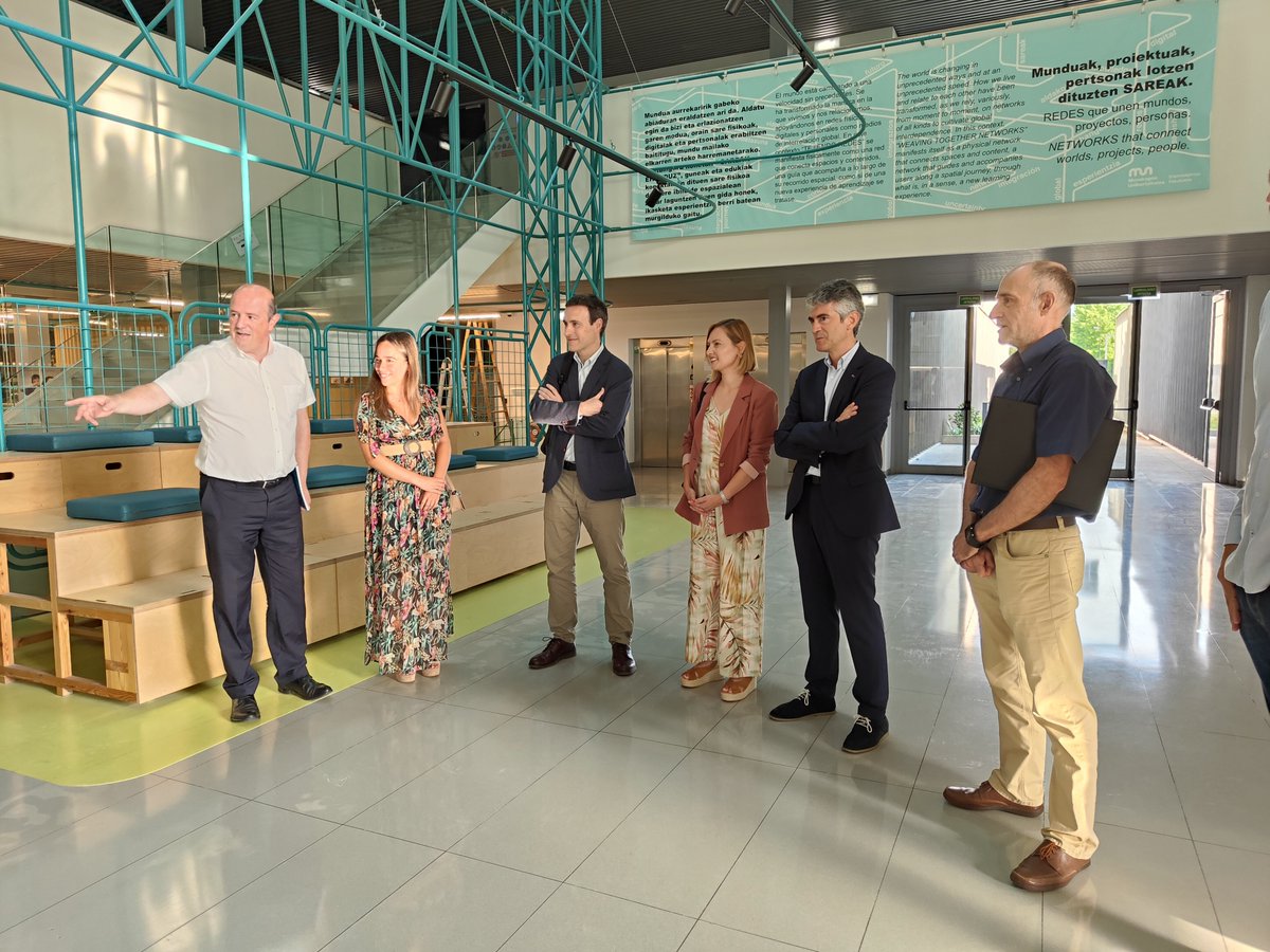 👩‍🌾🧑‍🌾 26 #jóvenes se incorporan al programa #GaztenekBerri que busca rejuvenecer y #modernizar el sector primario y dotarles de herramientas para afrontar los retos de #futuro de la cadena alimentaria de #Euskadi 
#Emprendimiento #RelevoGeneracional

📎 irekia.euskadi.eus/es/news/79122