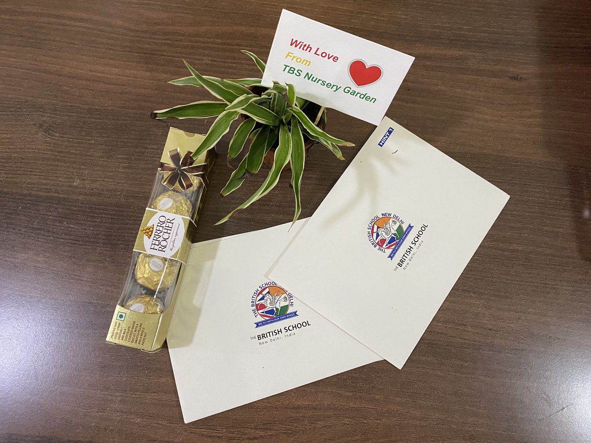A green gift, chocolates, treasure hunt, lots of smiles and chats with lovely colleagues!

What else can you ask for the first day back to work! Huge thank you <a href="/TBS_Delhi/">TBS Delhi</a> !

#backtooffice #professionaldevelopment #INSET