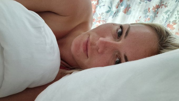 Hey Babe?? Hvis du keder dig s&aring; kig forbi min nye OF. Det er helt gratis 🤩 https://t.co/zI25i89I38 https://t<a href="/tag/smoke"class="tags"><span>#smoke</span></a><a href="/tag/spain"class="tags"><span>#spain</span></a><a href="/tag/of"class="tags"><span>#of</span></a><a href="/tag/marbella"class="tags"><span>#marbella</span></a><a href="/tag/puertobanus"class="tags"><span>#puertobanus</span></a><a href="/tag/smokebreak"class="tags"><span>#smokebreak</span></a>