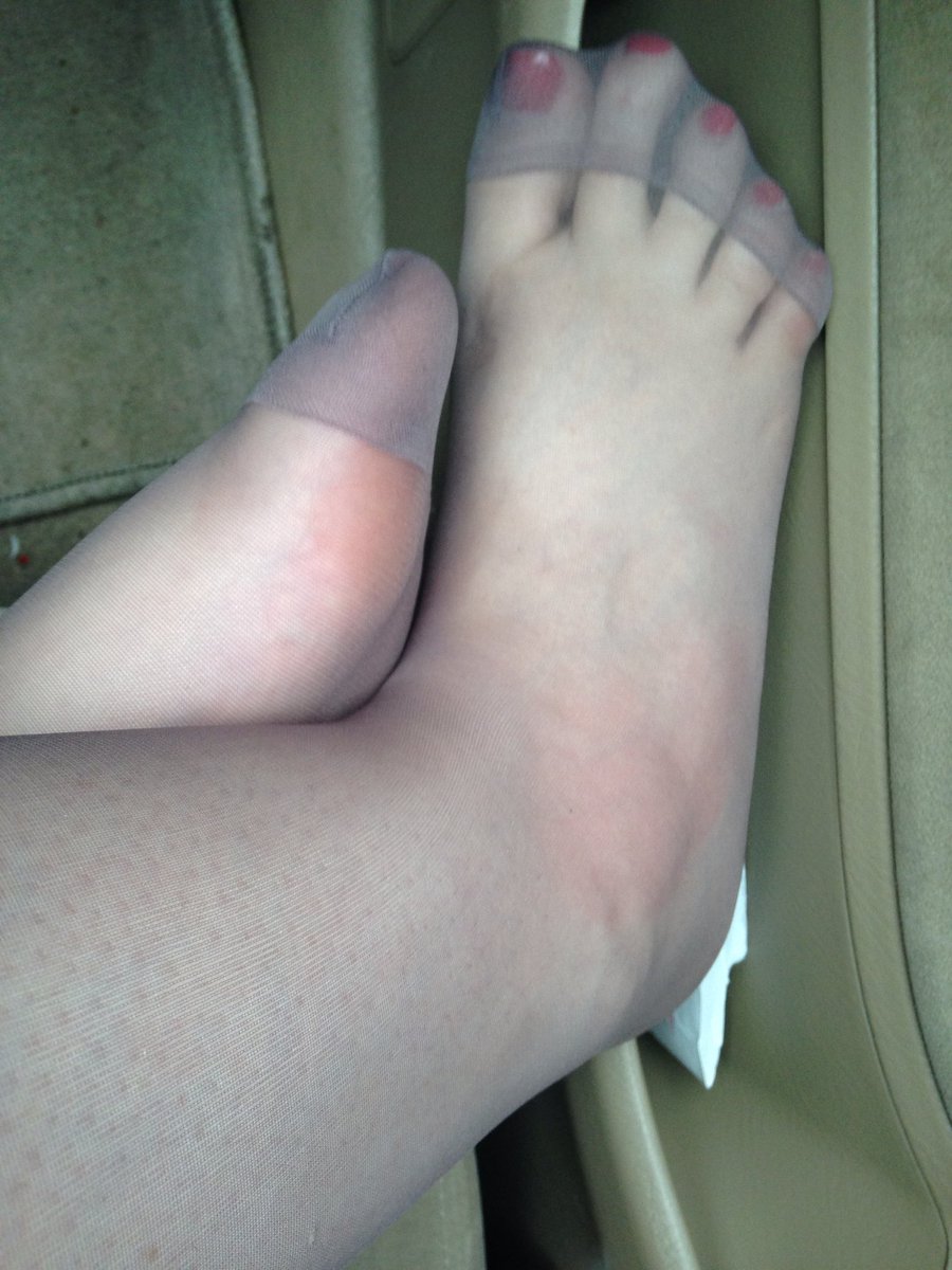 EllasHosiery's tweet photo. Looking for sponsors to help aquifer more #pantyhose! PM me if that’s you! https://t.co/OpmcixVJKD