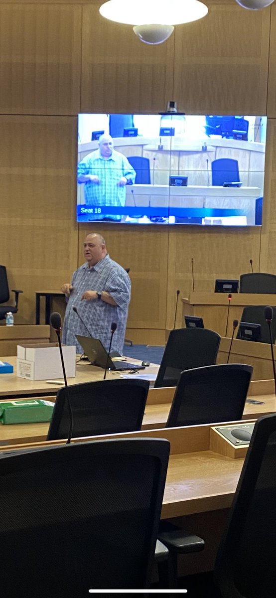 LordGibbons's tweet photo. In @MyDoncaster Chamber for Health &amp; Adult Social Care Overview &amp; Scrutiny Panel 2 find fab @ButcherGlyn of @pfgdoncaster addressing colleagues on #PeerLedSupport &amp; shaping Adult Mental Services in #doncasterisgreat

“Doing things you love with people you love in places you love” https://t.co/WnyywExwaX