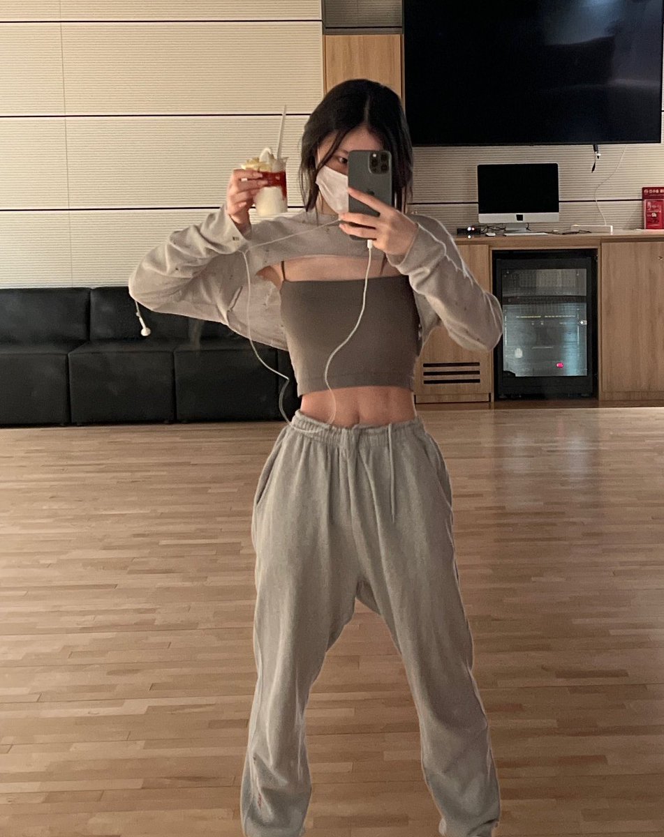 CHAERYEONG’S ABS??$&amp;&amp;&amp;)&amp;