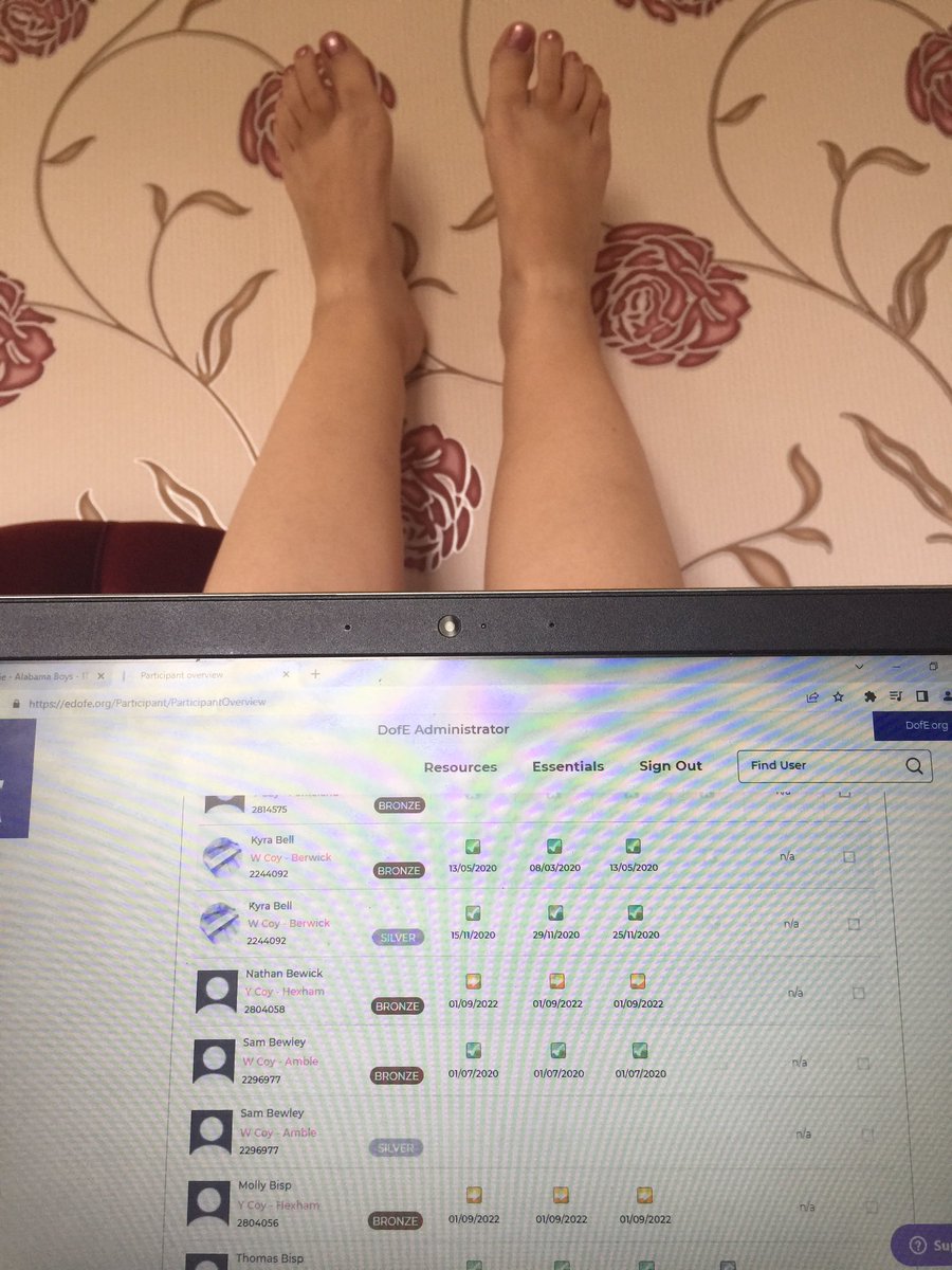 VixsterG's tweet image. Bye bye tree, early morning gardening... now hiding from the heat, legs swollen, so lying on my bed feet up the wall on EDofE 😂 so glad I don’t work Mondays 😂👍 Assessor report time #LetsDoThis #DofE #AdminAfternoon @ACFADofE @nacfpro @NACF_CCEO @depcomnacf