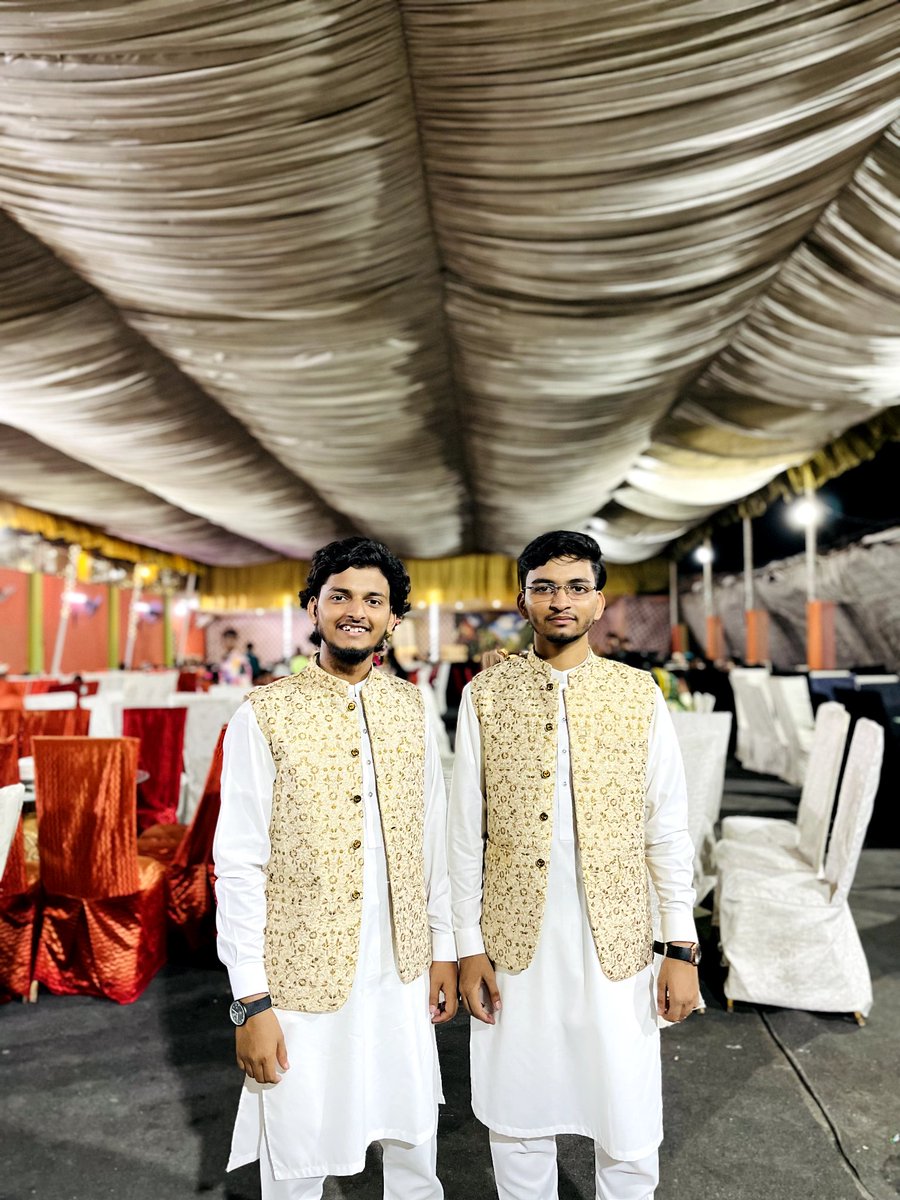 themuhammadahad's tweet photo. BHAI BHAI ❤️✨
Alhamdullilah 😇 Always Together ✨❤️

#brothers 
#muhammadahadqadri 
#muhammadAhad https://t.co/xwhykUIxKX