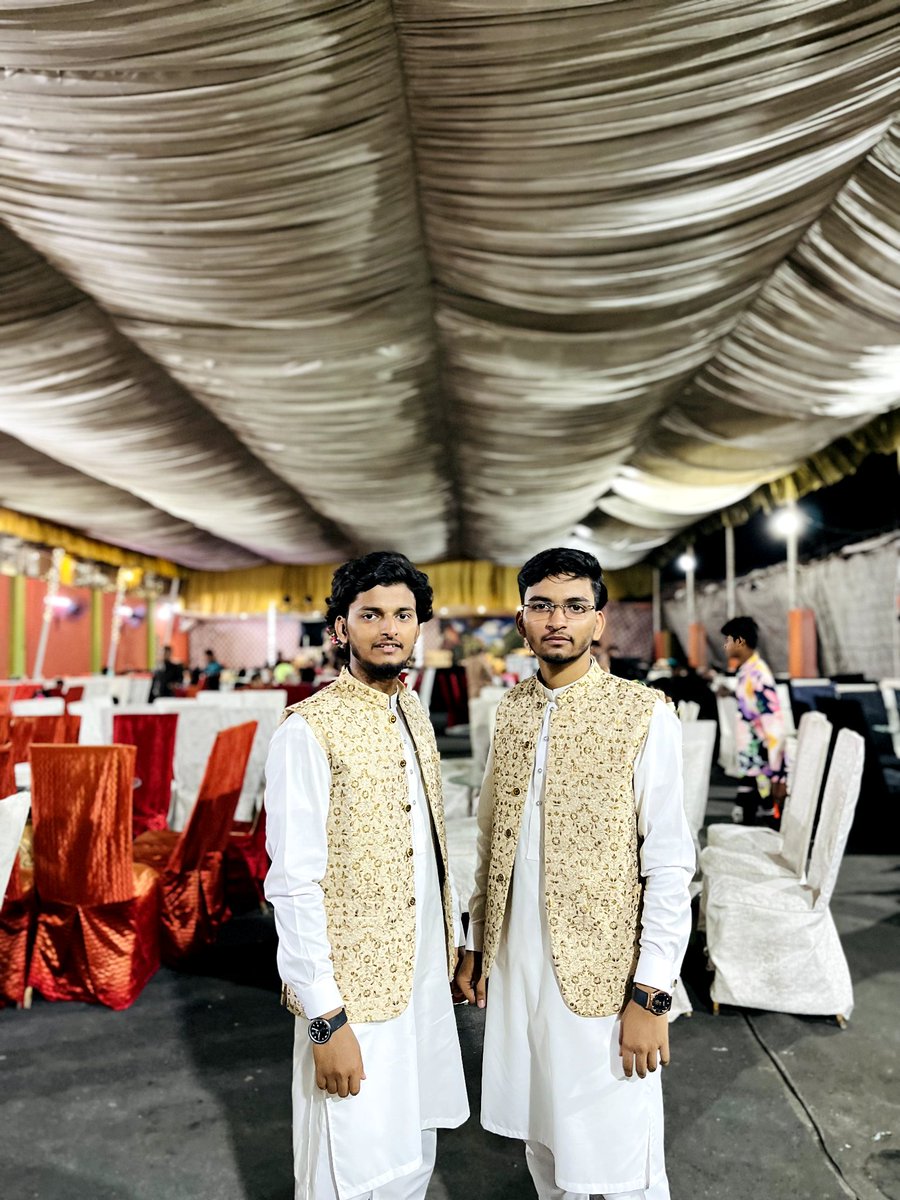 themuhammadahad's tweet photo. BHAI BHAI ❤️✨
Alhamdullilah 😇 Always Together ✨❤️

#brothers 
#muhammadahadqadri 
#muhammadAhad https://t.co/xwhykUIxKX