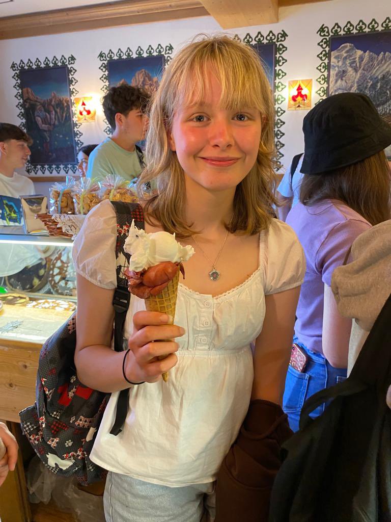 TGAWItaly22's tweet photo. Perfecto Italian when ordering gelato = a double scope of the good stuff #doubledecker #smilesallround #bestgelatoaround https://t.co/VKdBZPXx9S