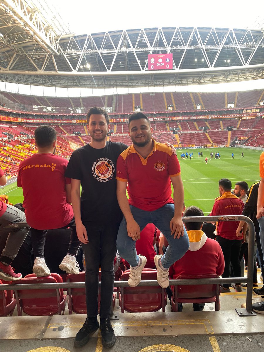 uAUNIUsak's tweet photo. Temsilci Değişikliği 

Başkanlık görevini sürdürmekte olan Anıl ERKEK görevini Emre BAŞER’e devretmiştir. Görevi devreden Anıl ERKEK’e üstün çaba ve emeklerden dolayı teşekkür eder, görevi devralan Emre BAŞER’e görevinde başarılar dileriz.
#ultrAslanUNI https://t.co/g8W1zJkFOA