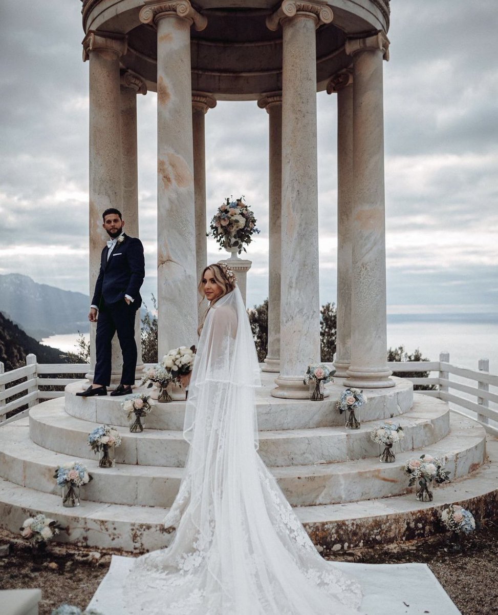 thefounderslaw_'s tweet photo. Un día mágico 
#bride #wife #esp https://t.co/N1N8lzJwPS
