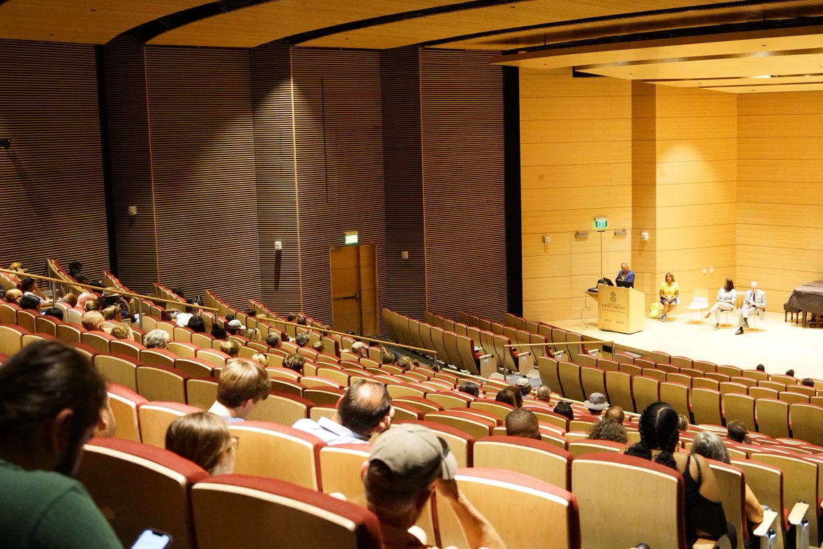 SC Business Week tweet media