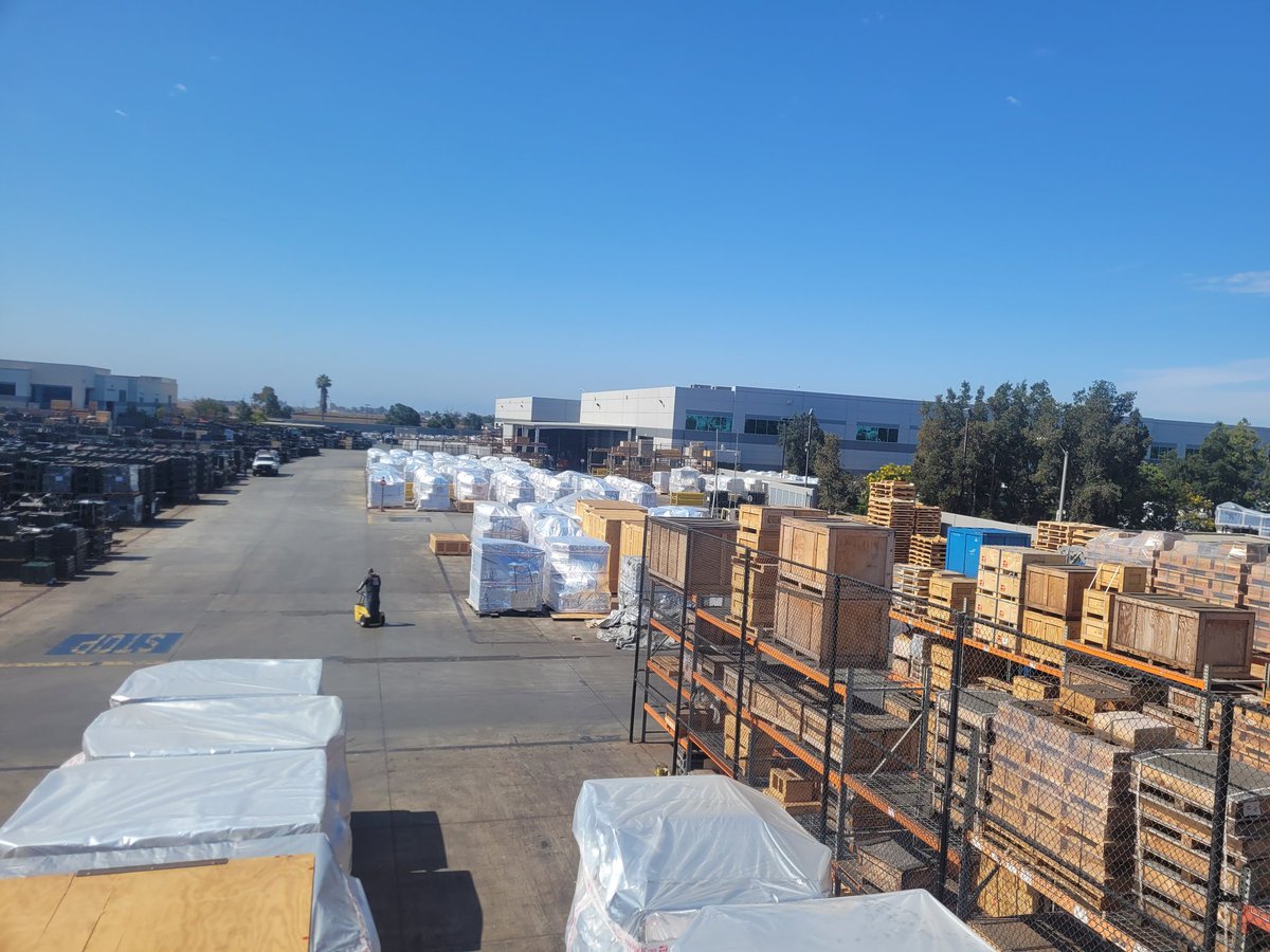 Agentc805's tweet image. @KidToyology @hesheretohelp
My Summer School Robotics class went to #Haasmachine for a field trip and we ended up seeing the campus where they store parts.....