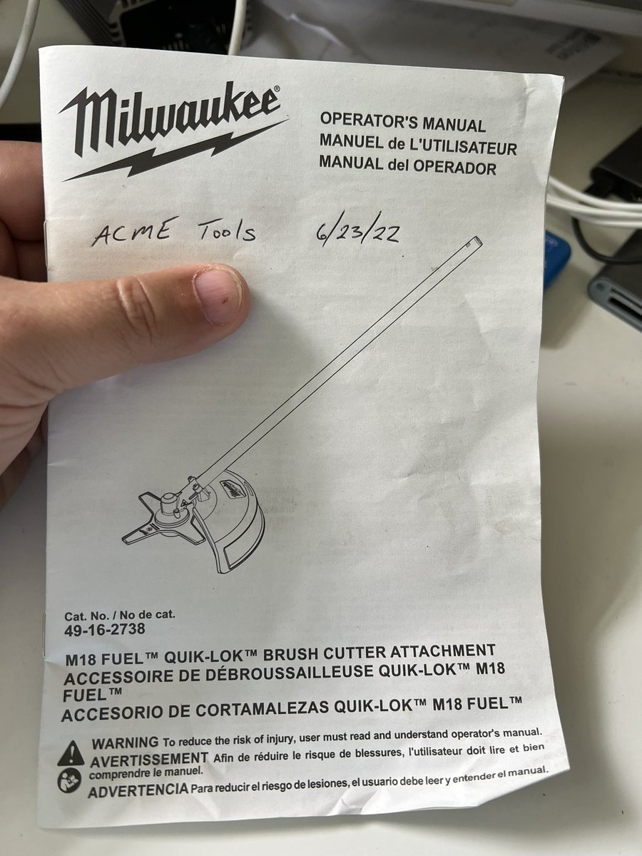 jeffhammer's tweet photo. @MilwaukeeTool where can I get a new ‘Lock plate’ for my Quik-Lok Brush Cutter (49-16-2738) this broke the second time I used the tool 😢 @AcmeTools https://t.co/2BXiPpJg9i