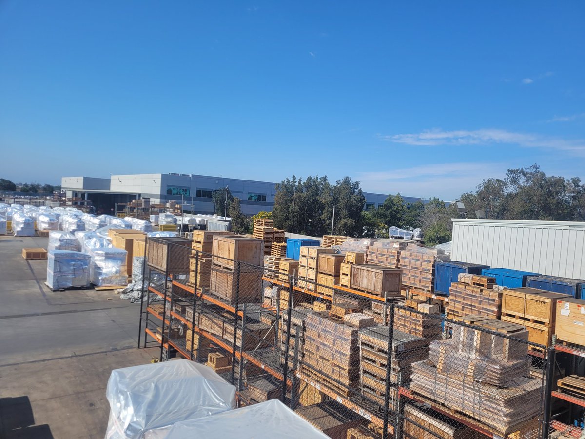 Agentc805's tweet image. @KidToyology @hesheretohelp
My Summer School Robotics class went to #Haasmachine for a field trip and we ended up seeing the campus where they store parts.....