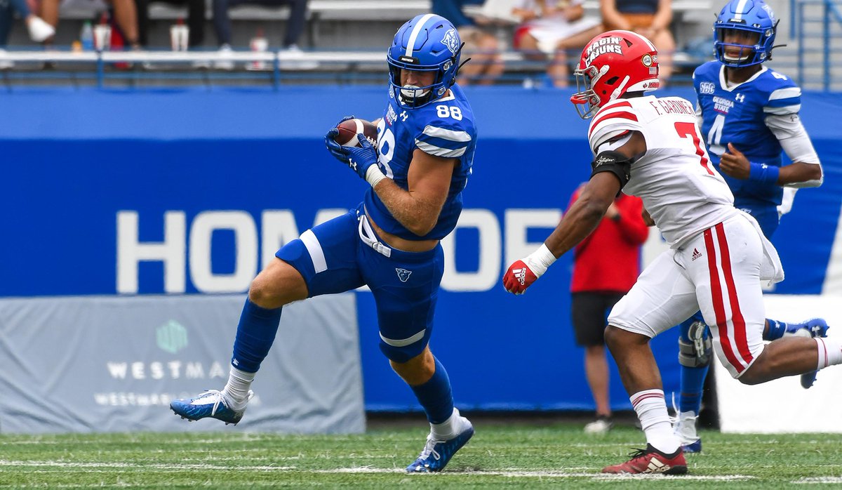 ● TE Spotlight ● Aubry Payne - Georgia State • Payne is one of the best TEs in #CFB. He's been outstanding for the panthers. In his career he's caught 48 passes for 526 yards 13 Touchdowns averaging 11 yards per catch.