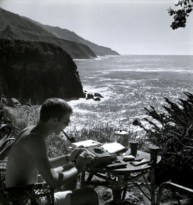 Happy fellow July 18 birthday to the late great Dr. Hunter S. Thompson. 