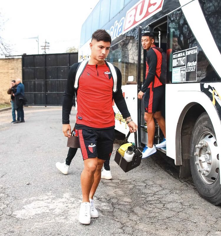 ✍🏽 Stefano Moreyra firmará su primer contrato como profesional. 

El juvenil que debuto contra Arsenal, al finalizar el torneo será cedido a la B Nacional, no será tenido en cuenta por Rondina a no ser que sea de urgencia.