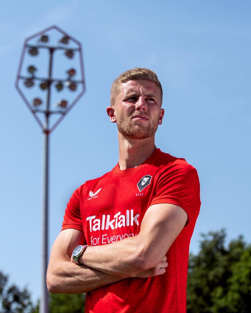 ryan_leak's tweet photo. A start of a new exciting chapter, delighted to be here, can’t wait to get going 🙌🏻💪 @SalfordCityFC https://t.co/Ai8mvMpRys