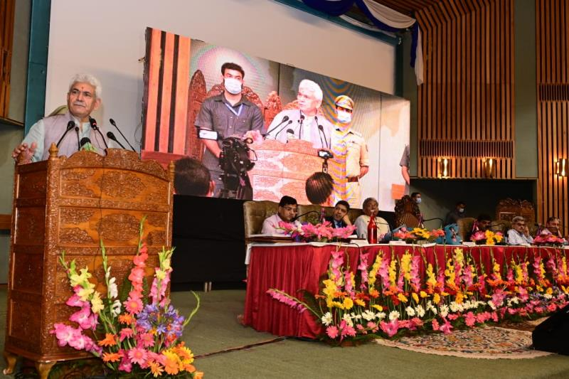 Kashmirnews22's tweet photo. Lieutenant Governor Manoj Sinha today inaugurated a two-day multi-stakeholder convention on holistic development of agriculture and allied sectors in J&amp;K UT, at SKICC, Srinagar. https://t.co/idPlL0IWst