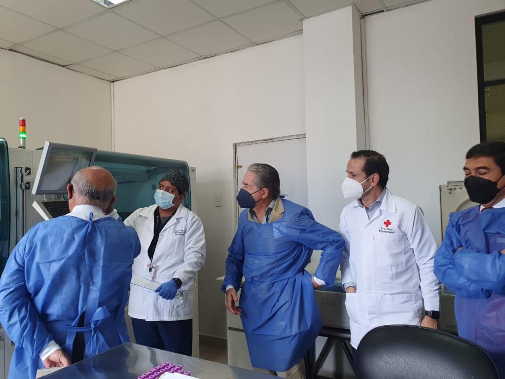 #Alianzas 

Con el objetivo de fortalecer alianzas 🤝en temas de investigación, nuestro Presidente Nacional Dr. Roque Soria Vasco recibió la visita del Decano de Ciencias Médicas 👩‍⚕️de la <a href="/uees_ec/">Universidad Espíritu Santo</a>  en el Hemocentro de #CruzRojaEcuatoriana.

#ReafirmamosNuestroCompromisoPorLaVida