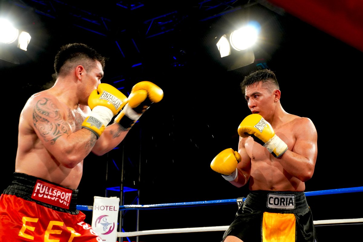 aranoboxok's tweet photo. 📸 Coria vs Pucheta, la pelea en fotos 📸
💥 Imágenes fotográficas de los combates del pasado sábado en el Polideportivo Gral. Paz de la ciudad de Córdoba
#Boxeo #Boxing #Córdoba #CórdobaCiudad #PolideportivoGeneralPaz #AranoBox #FeCorBox #FAB #DSportsFight #DirecTVSports https://t.co/7pHPXzVfMh