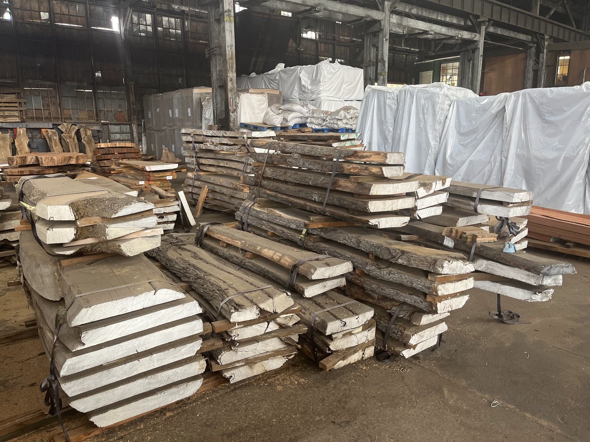 ArborUpcycle's tweet photo. SALE ON WOOD SLABS!! LIVE EDGE WOOD SLABS, ROUNDS, OVALS 

https://t.co/oVDHyc1yvV 

#liveedge #liveedgeslabs #wood #woodworking #woodslabs https://t.co/NkdXh5XNP3