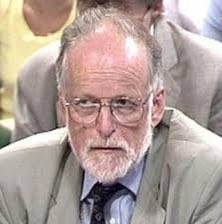 19 years ago today, dr david kelly’s body was discovered near his home in oxfordshire.

2 days earlier, he was accused of leaking tony blair’s and alastair campbell’s lies about iraq to the bbc.

his death was ruled a suicide, despite him showing no signs of mental health issues.