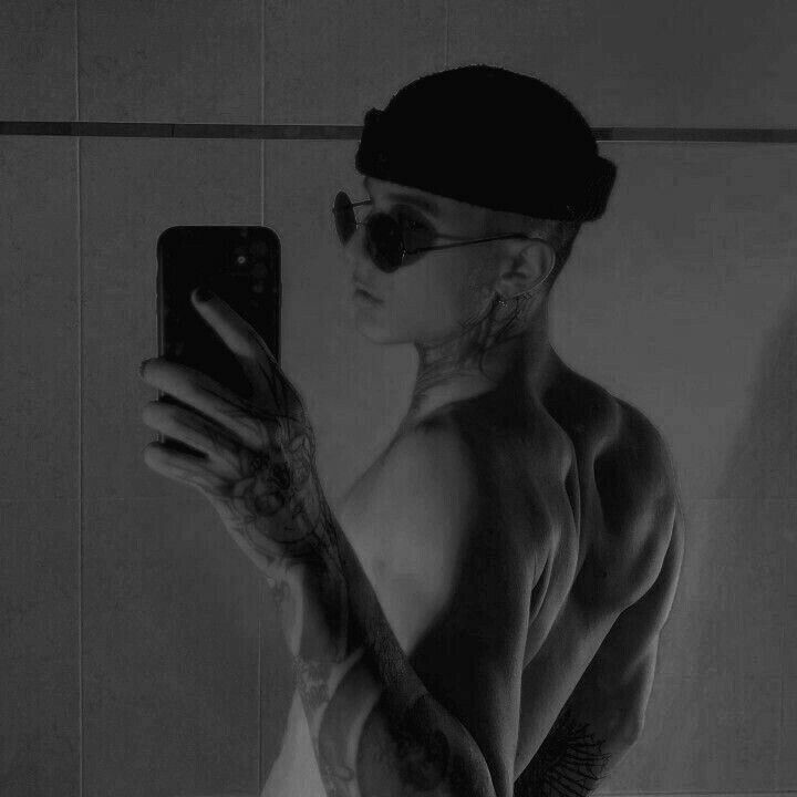 .                 ♧ Tanaka Ryūnosuke
                         ☆ He | Him
                      #HQrp | #RP 
                              ♡ &amp; ↺