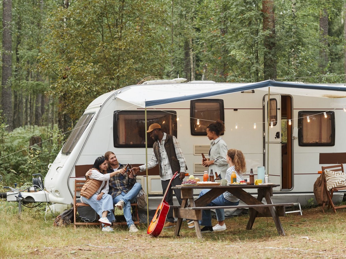 Vancouver_USA's tweet image. Looking for the perfect spot to pitch a tent or park an RV? 🏕️ Find the link from @StateWaTourism featuring some great gorge region spots! 🌲 #SWWA #TrueToNature ➡️ow.ly/t0Fz50JYtky