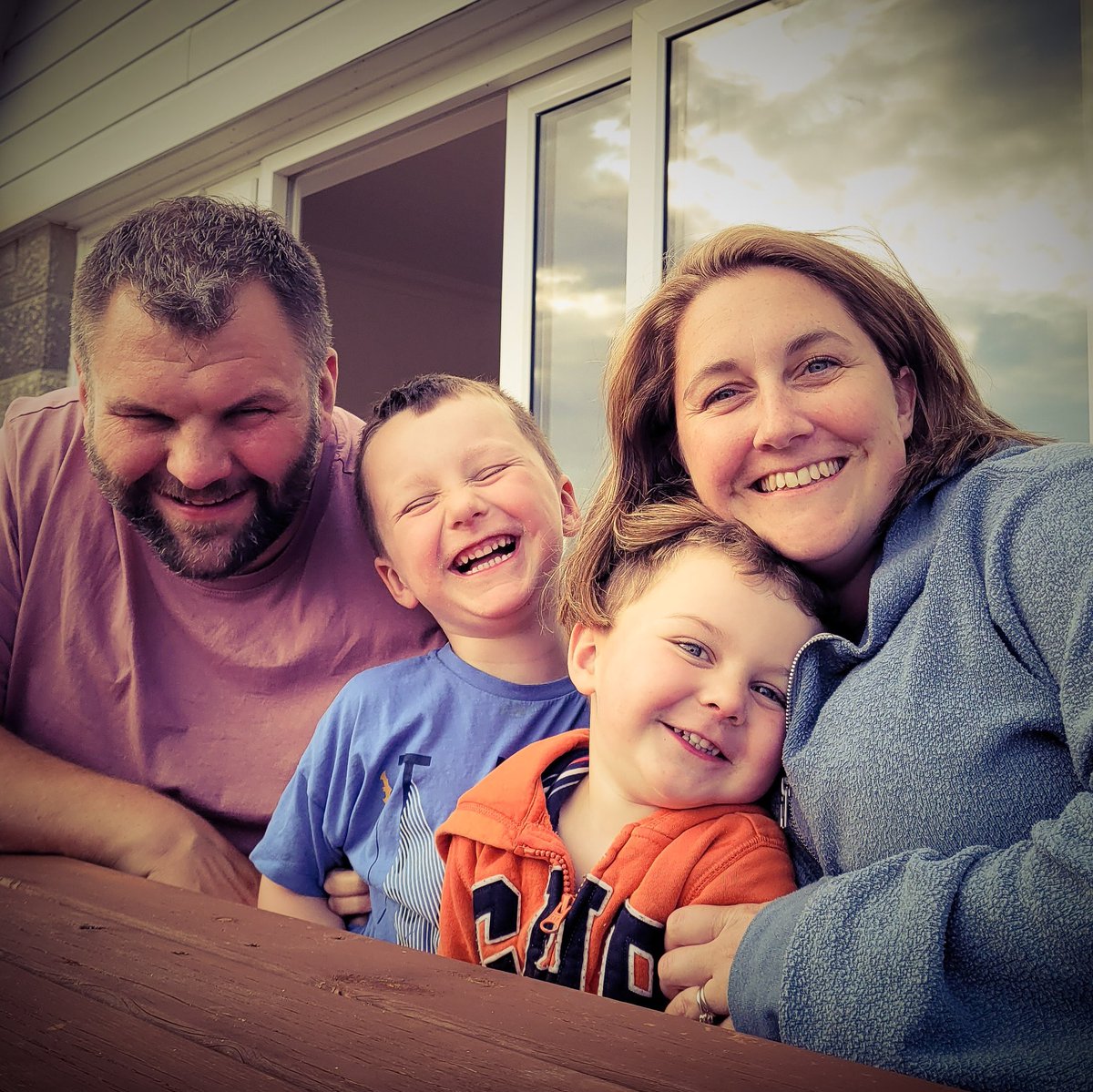 allyrobs2018's tweet photo. #NewProfilePic https://t.co/aaJ7eRwoUd