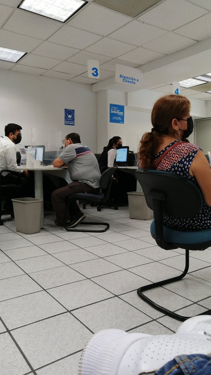 Hoy intenté cancelar mi servicio de <a href="/Telmex/">Teléfonos de México</a> resulta que como tengo 2 meses sin servicio y me hicieron pagar sin tenerlo no puedo cancelar porque está reportado. Según debo esperar a que servicio técnico resuelva. Nefastos <a href="/TELMEXSoluciona/">Telmex Soluciona</a>