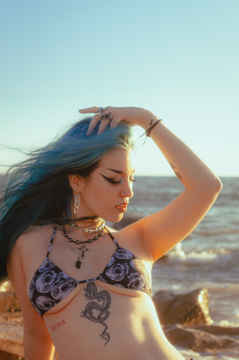 karmaisawitch_'s tweet photo. 🌊 https://t.co/xiiTZZbelD