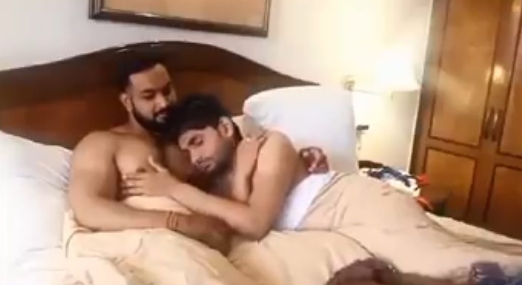 thevarunsgh's tweet photo. @JunglegstringC Can you send me the link of this video on your site? https://t.co/yC4KZwKOGX