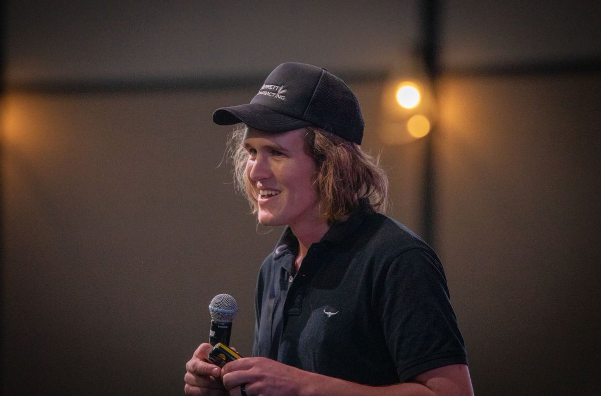 InnovGeneration's tweet photo. Day 1 was a blast! What a great way to kick off #IG22, with Futurist @gihanperera, an all-star line up for the Great Ag Debate, a panel on Overcoming Barriers for Young Farmers & great sessions from @MerrettContract and @trademutt (and more!)
Bring on Day 2! #IG22 #emergingag https://t.co/5eANZZyiPM