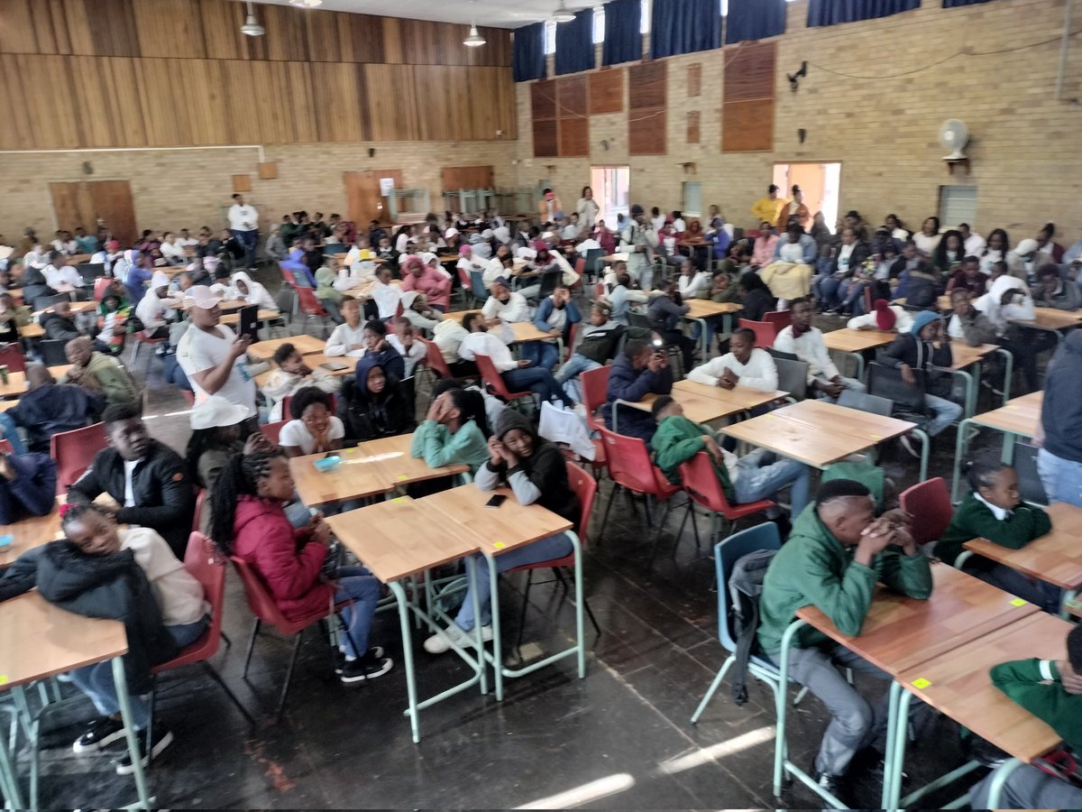 musakeninda's tweet photo. What a fantastic Mandela Day Coding Tournament in Mpumalanga, eMalahleni at Witbank High School with 366 learners. We made it and the kids were so excited #code4mandela #MandelaDay #MandelaDay2022 @ICTclub_MP https://t.co/7UoBWh48c7
