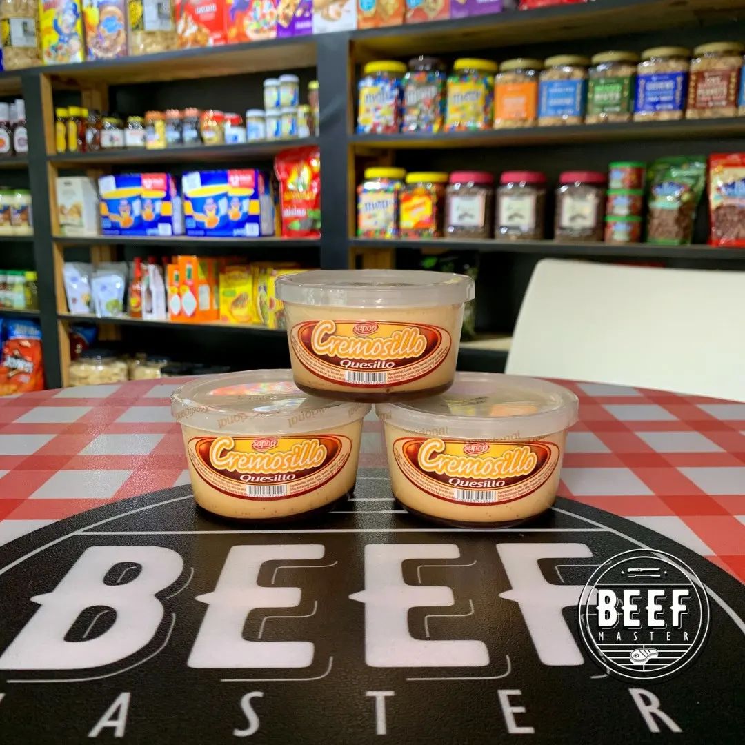 beefmasterccs's tweet photo. ¡Disfruta de un delicioso quesillo para la merienda! 🥰🤤
En nuestra área de #Bodegón, encontrarás este rico quesillo #Cremosillo, con su sabor tradicional que de seguro te encantará al mejor estilo venezolano. 🍮
¿Qué esperas para visitarnos? 📍🛒🛍
#Quesillo #BeefMasterCcs https://t.co/9WjWw00IKW