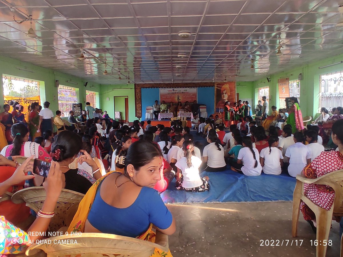 Organized on Closing Programme of Yoga Day 🧘‍♀️ 17th July 2022 At Youth Club Birangana Utshalaya
@Nyksindia @swachhbharat #fitindia #YogaForHumanity #westtripura @PIB_India @PIBAgartala @YASMinistry @mygovtripura