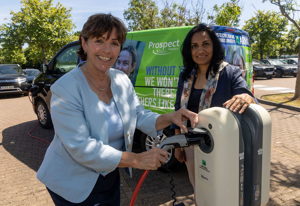 prospecthospice's tweet photo. A huge thank you to @Arval_UK, the sustainable (vehicle) leasing company, for the donation of two new electric vans.

The zero emission vehicles will replace the current diesel vehicles used in the local area to deliver goods to the charity’s 15 shops.

https://t.co/y46B54NzIM https://t.co/mMMJOkFJcG