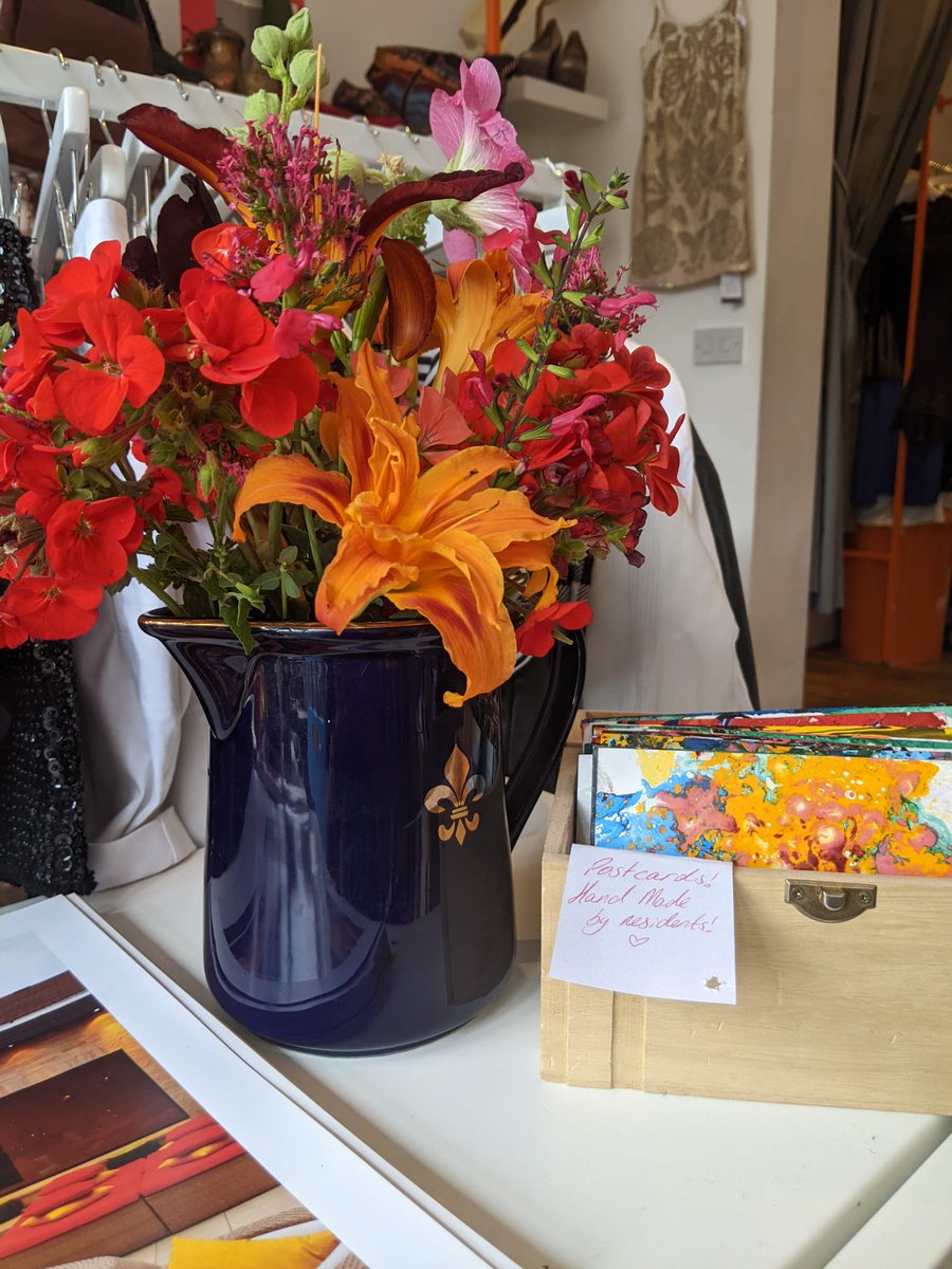 Our new volunteer, Adam, arranged these flowers for our shop 🏵️
