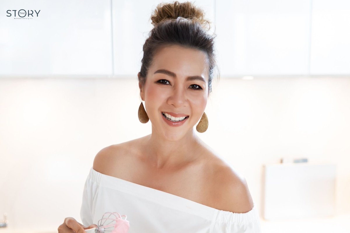 someonestoryco's tweet photo. เป็นเวลา 15 ปีแล้วที่เพจ Prae’s Kitchen มอบความสุขและความรู้ผ่านขนมและอาหารที่ทำด้วยใจรัก ครั้งนี้เลยชวนคุณแพร-ดวงกมล เจ้าของ IG และเพจชื่อดังมานั่งคุยแบ่งปันประสบการณ์และแรงบันดาลใจในการครีเอตเมนูใหม่ๆ ไปด้วยกัน https://t.co/e9JCbl0lBO https://t.co/sNspmyBXj9