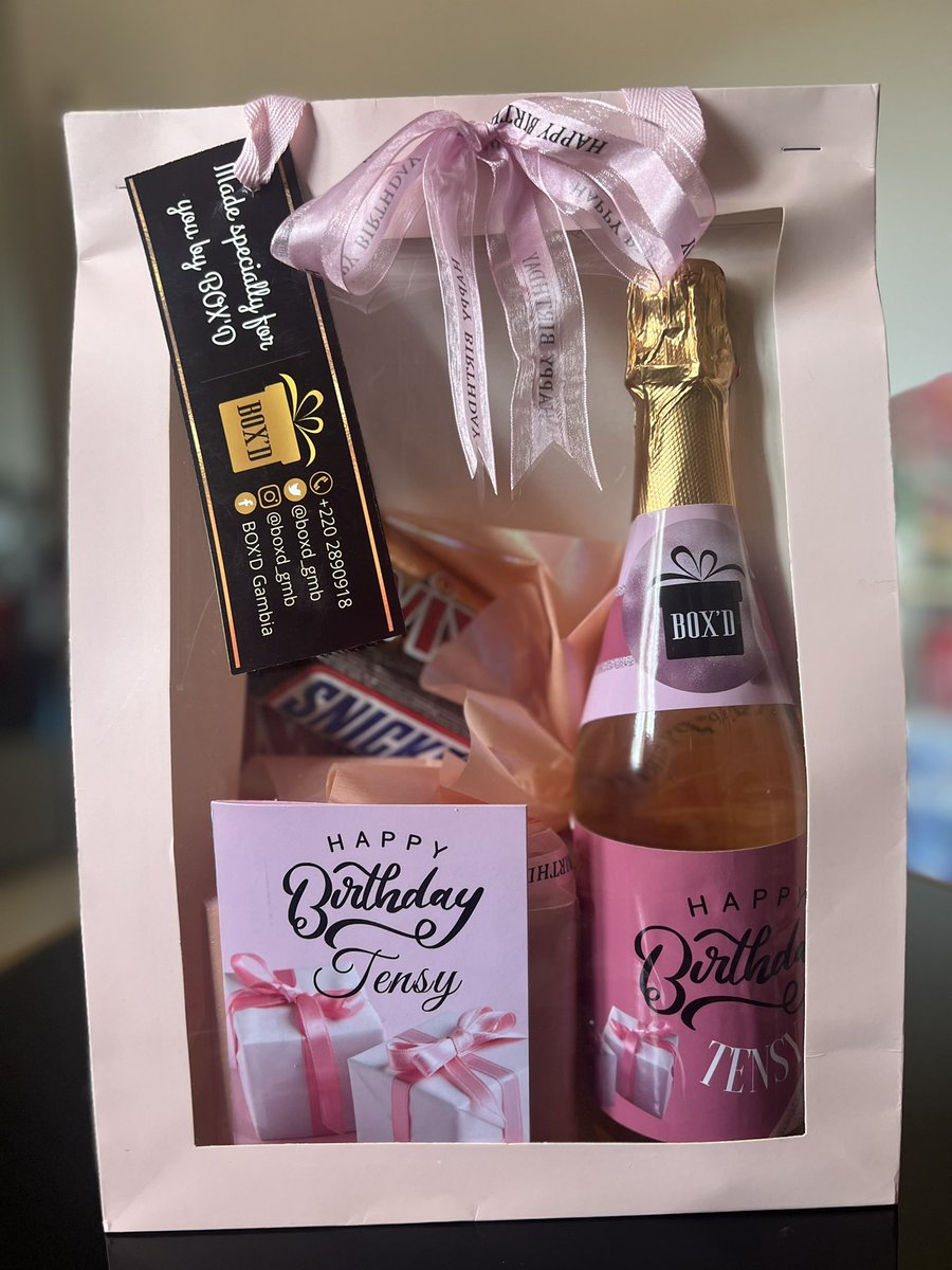 BoxD_GMB's tweet photo. #pink #birthdaygift https://t.co/hS3NhzOoaJ