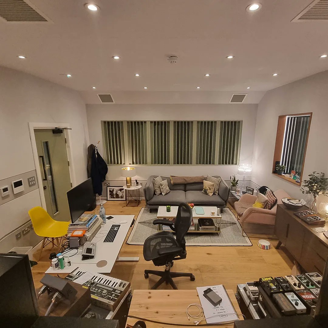 SlowGlassStudio's tweet photo. 2022 East London Recording Studio Build -  Diffusers - cut by #madaworkshop built and sprayed by #slowglass   #recordingstudiobuild #recordingstudiodesign #recordingstudioconstruction #slowglass https://t.co/GQ6HvNfbWj