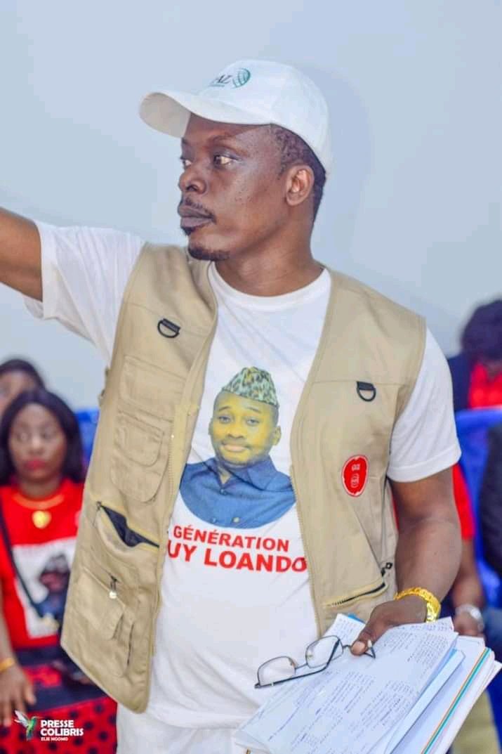 AlphaLima1919's tweet photo. Celui qui argumente et ne conclut pas est comparable à celui qui sème et ne récolte pas.
Notre avenir est entre nos mains🥰 
@beautejoie  
Mwalimu @GuyLoando_ , le patron de L'Aménagement du Territoire https://t.co/dGoHgvxHUx