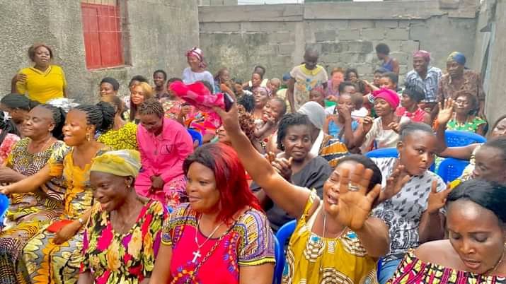 AlphaLima1919's tweet photo. Celui qui argumente et ne conclut pas est comparable à celui qui sème et ne récolte pas.
Notre avenir est entre nos mains🥰 
@beautejoie  
Mwalimu @GuyLoando_ , le patron de L'Aménagement du Territoire https://t.co/dGoHgvxHUx